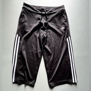 Adidas Women Black White Stripe Loose Fitting Capri Length Athletic Lounge Pant
